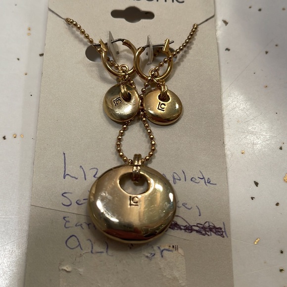 Vintage but still in its original package necklace & matching earrings set - Picture 2 of 8